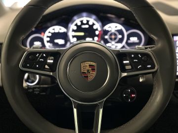 Porsche Cayenne 3.0 E-Hybrid | Luchtvering | Panoramadak | Bose Sound | Parkeerca